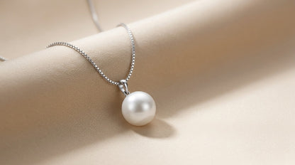 Novera Pearl Necklace